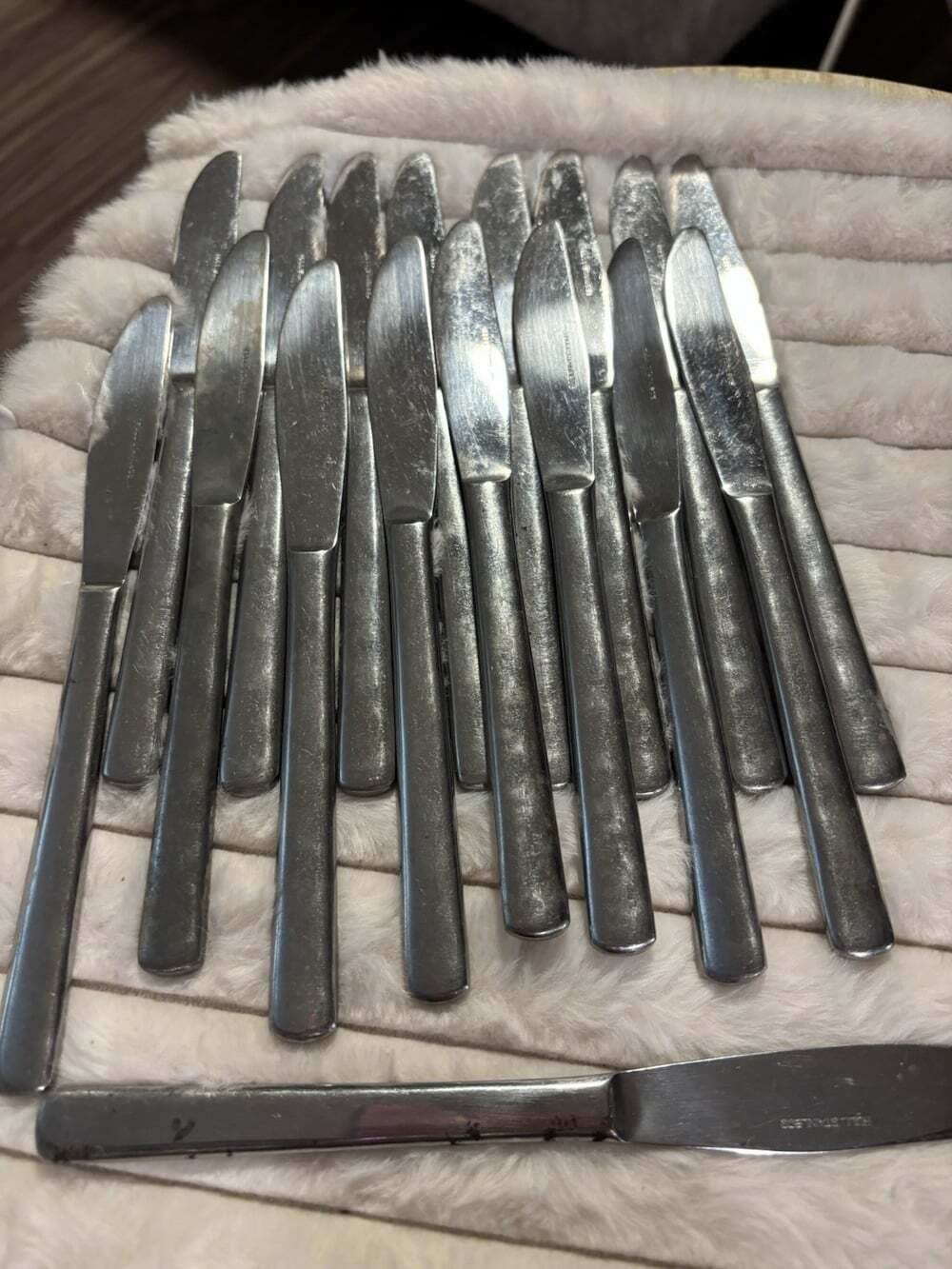 Lot of 16 + 1 Vintage Hull Stainless Steel Dinner Knives Japan MCM Flatware